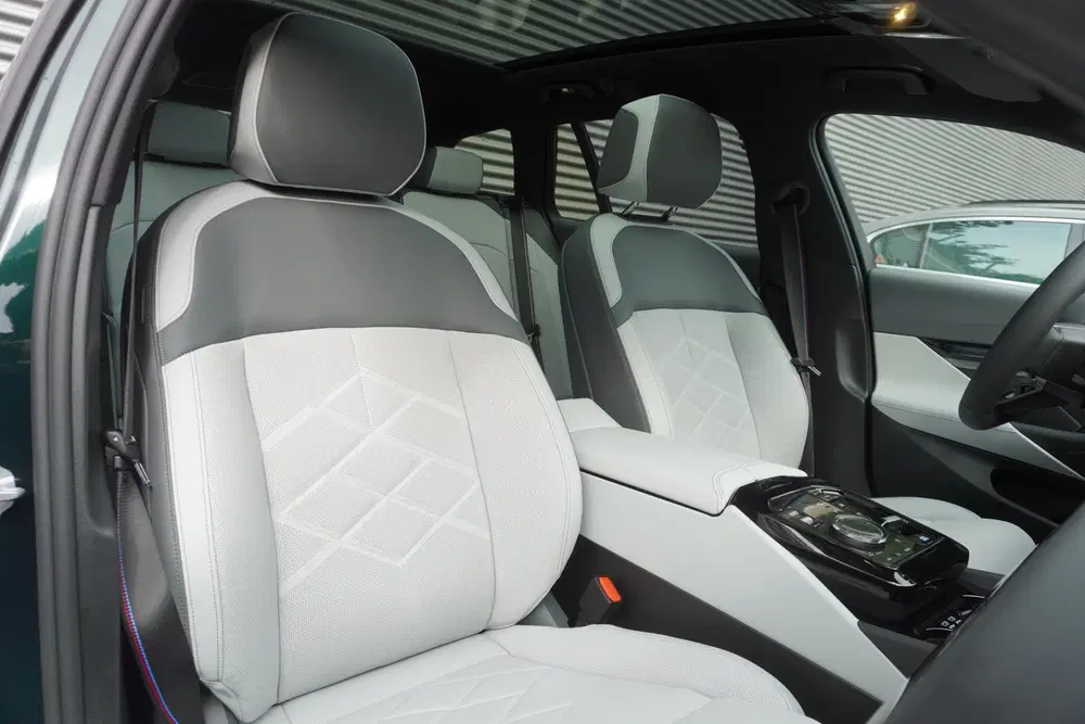BMW i5 Touring eDrive40 uit 2026, foto 9