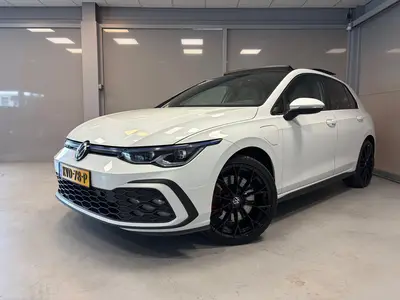 Volkswagen Golf GTE 1.4 eHybrid | panorama-dak | iQ Light | uit 2021
