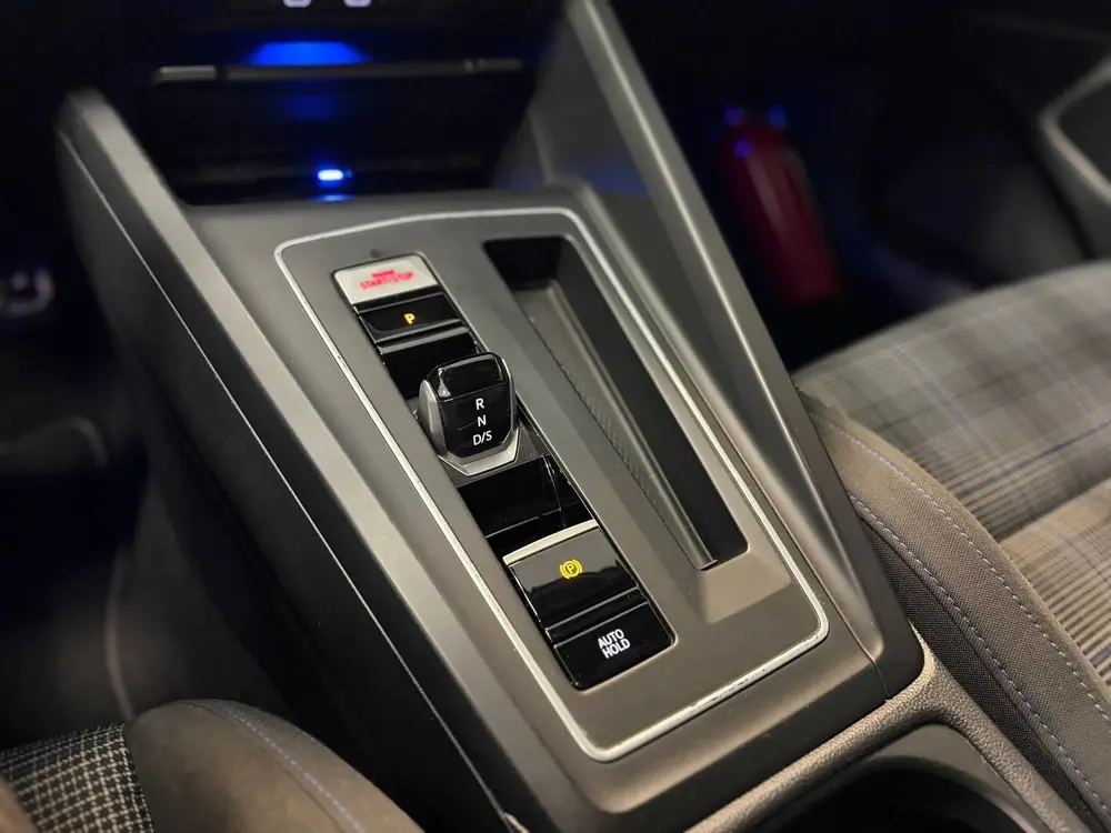 Volkswagen Golf GTE 1.4 eHybrid | panorama-dak | iQ Light | uit 2021, foto 9
