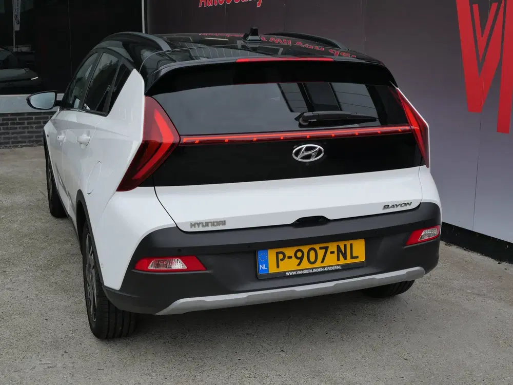 Hyundai BAYON 1.0 T-GDI 48V PREMIUM uit 2022, foto 9