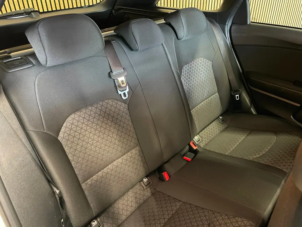 Kia Ceed 1.0 T-GDi DynamicLine uit 2023, foto 9
