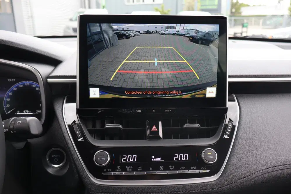 Toyota Corolla Cross 2.0 High Power Hybrid Active 1e Eigenaa uit 2023, foto 5