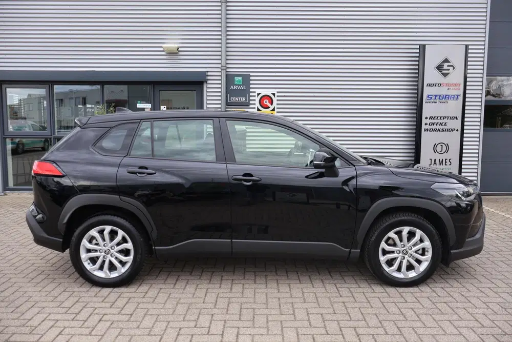 Toyota Corolla Cross 2.0 High Power Hybrid Active 1e Eigenaa uit 2023, foto 8