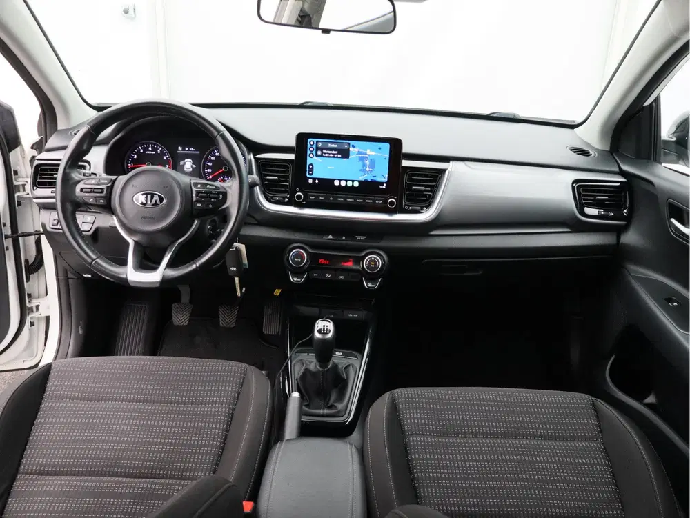 Kia Stonic 1.0 T-GDi MHEV DynamicLine uit 2021, foto 2