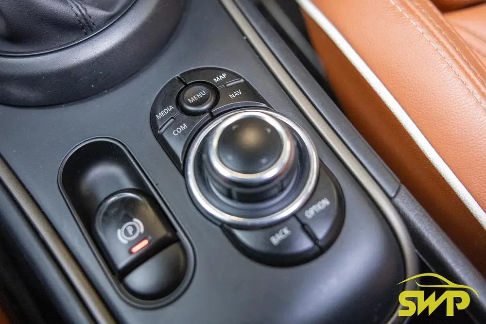 Mini Countryman 1.5 Cooper S E ALL4 Classic uit 2023, foto 10