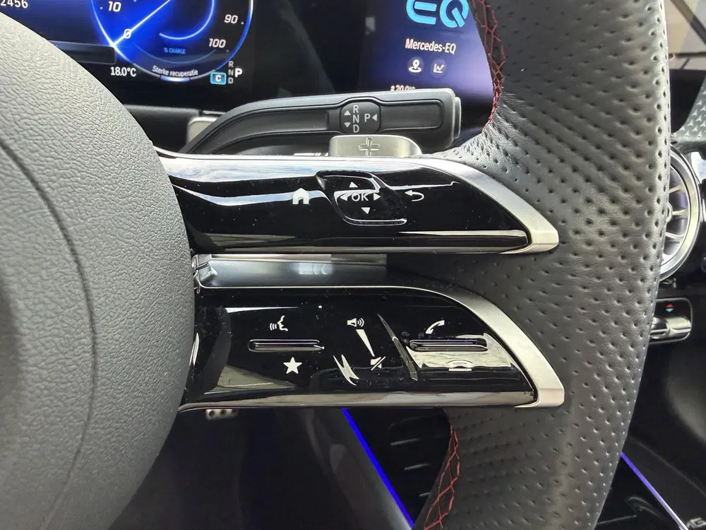 Mercedes-Benz EQB 250+ AMG Line uit 2025, foto 19