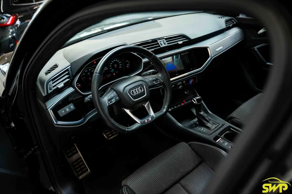 Audi Q3 45 TFSI e S Edition uit 2024, foto 10