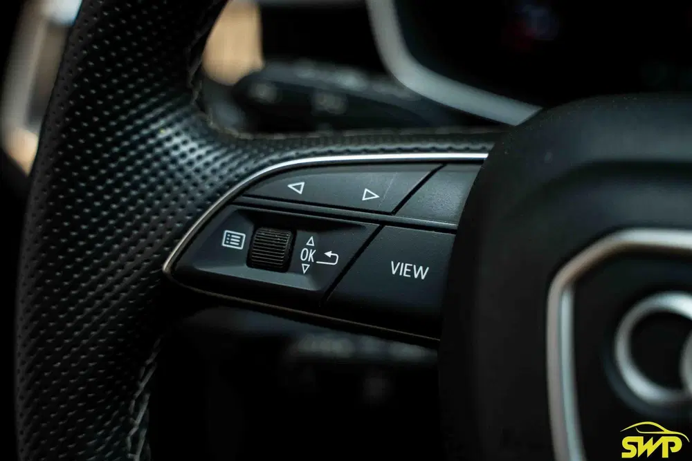 Audi Q3 45 TFSI e S Edition uit 2024, foto 15