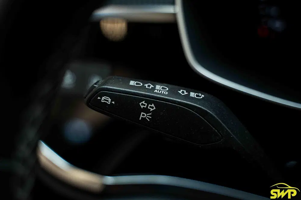 Audi Q3 45 TFSI e S Edition uit 2024, foto 17