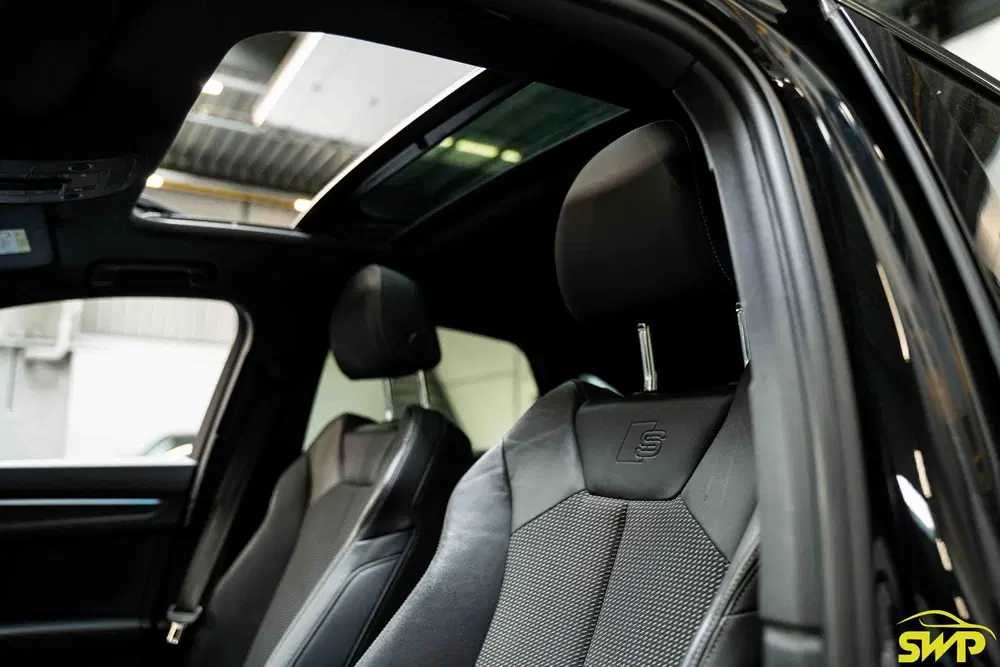 Audi Q3 45 TFSI e S Edition uit 2024, foto 3