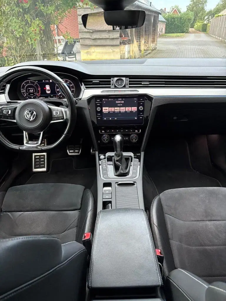 Volkswagen Arteon 2.0 TDI 190pk R-line Business DSG-7 uit 2019, foto 19