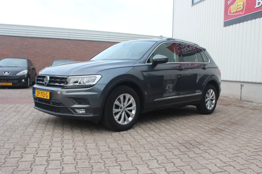 Volkswagen Tiguan 1.5 TSI Comfortline Business LED/PANO/STOE uit 2019, foto 12