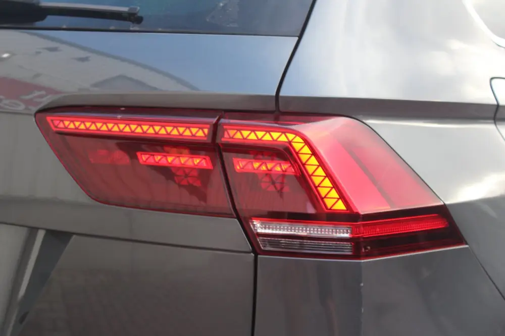 Volkswagen Tiguan 1.5 TSI Comfortline Business LED/PANO/STOE uit 2019, foto 14