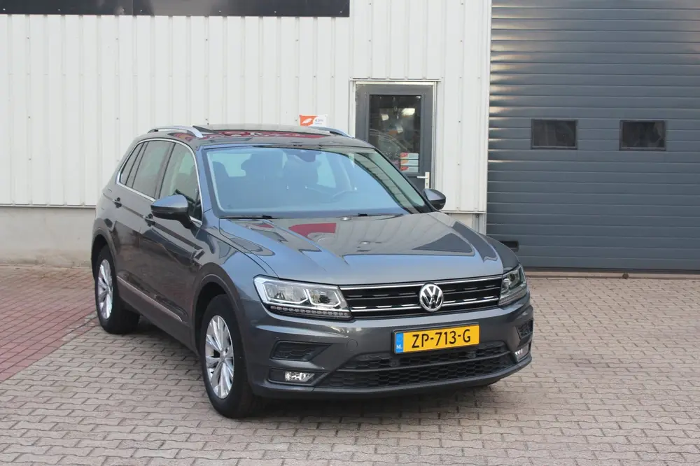 Volkswagen Tiguan 1.5 TSI Comfortline Business LED/PANO/STOE uit 2019, foto 3