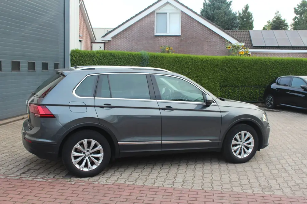 Volkswagen Tiguan 1.5 TSI Comfortline Business LED/PANO/STOE uit 2019, foto 7