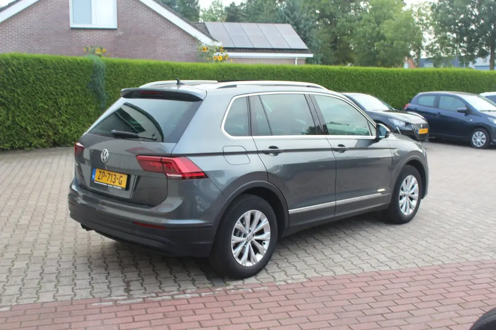 Volkswagen Tiguan 1.5 TSI Comfortline Business LED/PANO/STOE uit 2019, foto 8