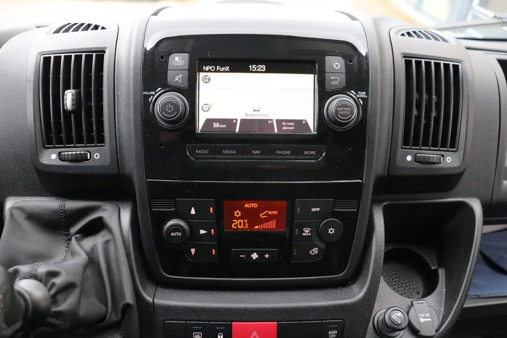 Peugeot Boxer 335 2.2 BlueHDi 140 L2H2 Pro EX.BTW (bj 20 uit 2021, foto 8