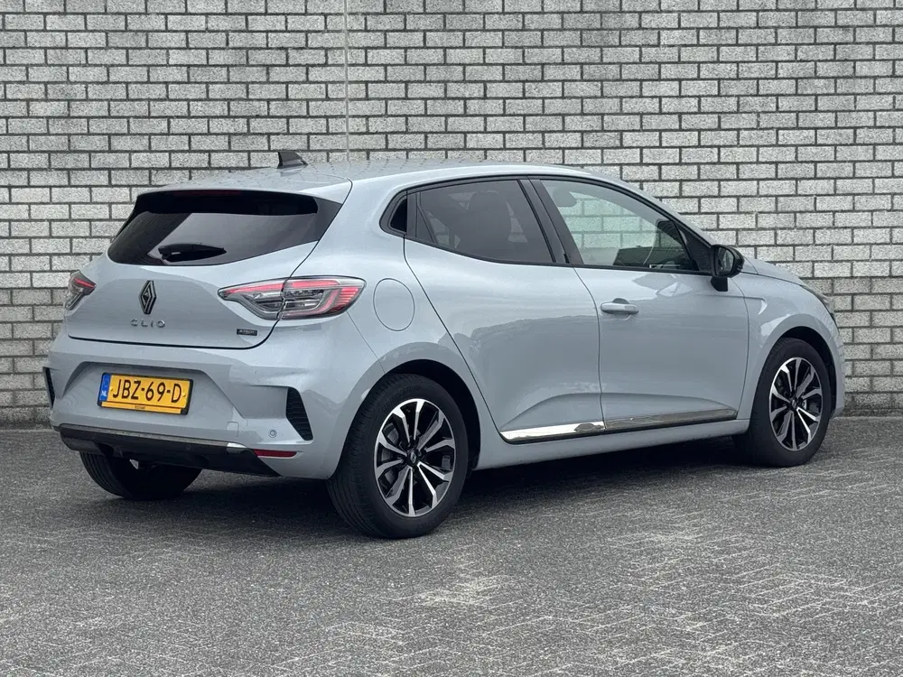 Renault Clio 1.6 E-Tech Full Hybrid 145 Techno uit 2025, foto 2