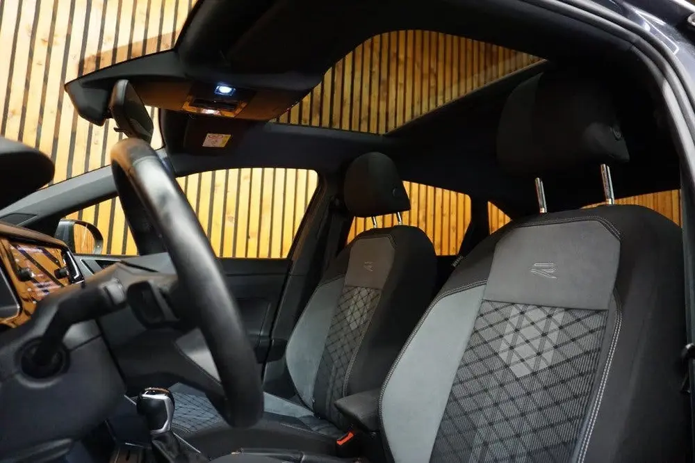 Volkswagen Taigo 1.0 TSI R-LINE Automaat / Panoramadak / Nav uit 2025, foto 13