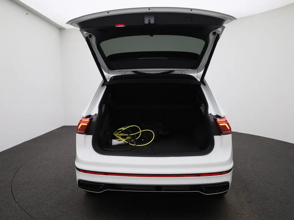 Volkswagen Tiguan 1.4 TSI eHybrid R-Line Business+ 245 PK| D uit 2021, foto 11