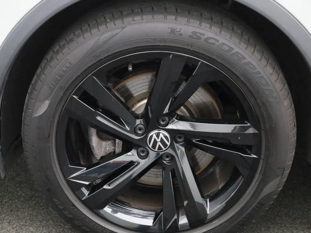 Volkswagen Tiguan 1.4 TSI eHybrid R-Line Business+ 245 PK| D uit 2021, foto 16