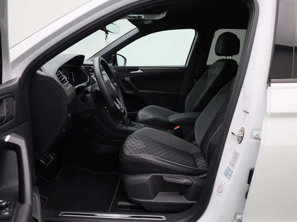 Volkswagen Tiguan 1.4 TSI eHybrid R-Line Business+ 245 PK| D uit 2021, foto 9