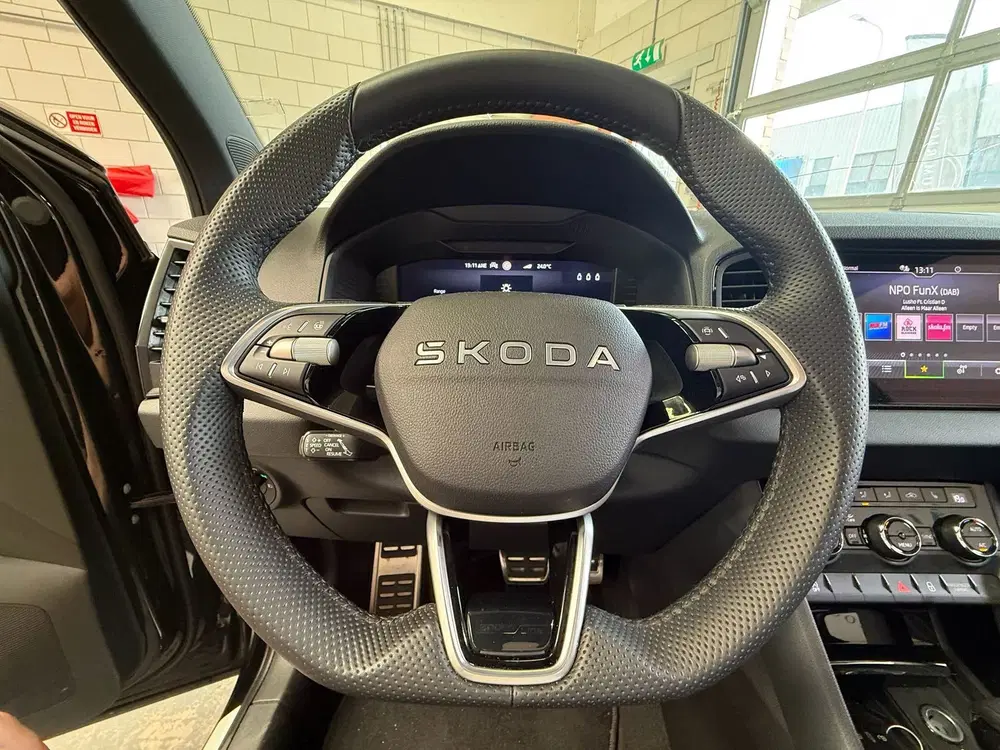 Skoda Karoq 1.5 TSI ACT Sportline uit 2025, foto 17