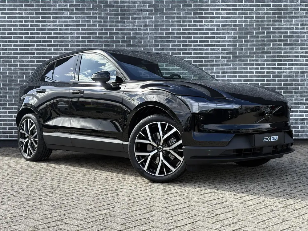 Volvo EX30 P5 Long Range Plus Black Edition Europa 69 uit 2026, foto 3