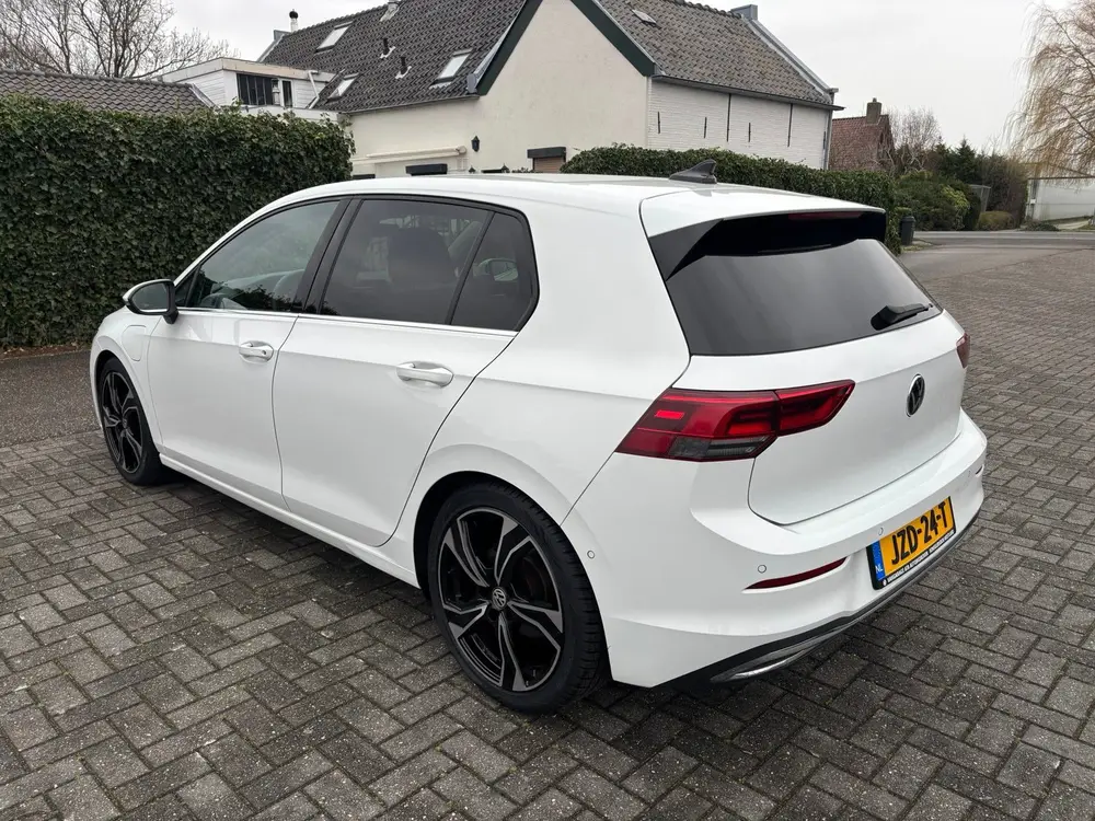 Volkswagen Golf 1.4 eHybrid Style | Cruise | Climate | Stoel uit 2022, foto 14