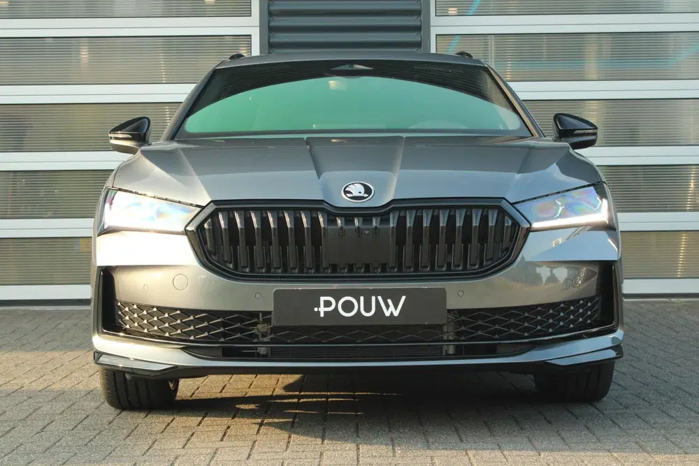 Skoda Superb 1.5 TSI PHEV 204pk Sportline Business uit 2026, foto 9