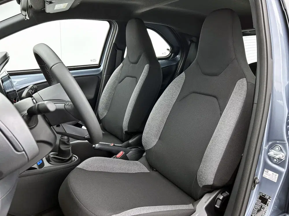 Toyota Aygo X 1.0 VVT-i MT Play *DEMO* uit 2025, foto 16