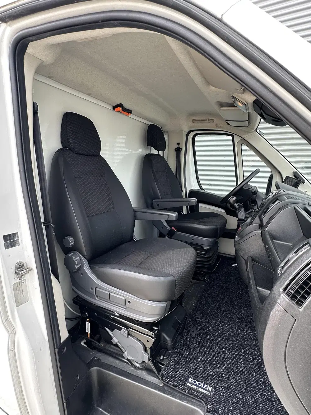 Peugeot Boxer 435 2.0 BlueHDI L4 Durisotti opbouw Mooie uit 2019, foto 9