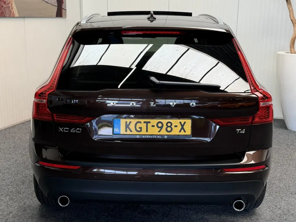 Volvo XC60 2.0 T4 MOMENTUM AUTOMAAT PANORAMADAK NAVIGATIE AD uit 2019, foto 7