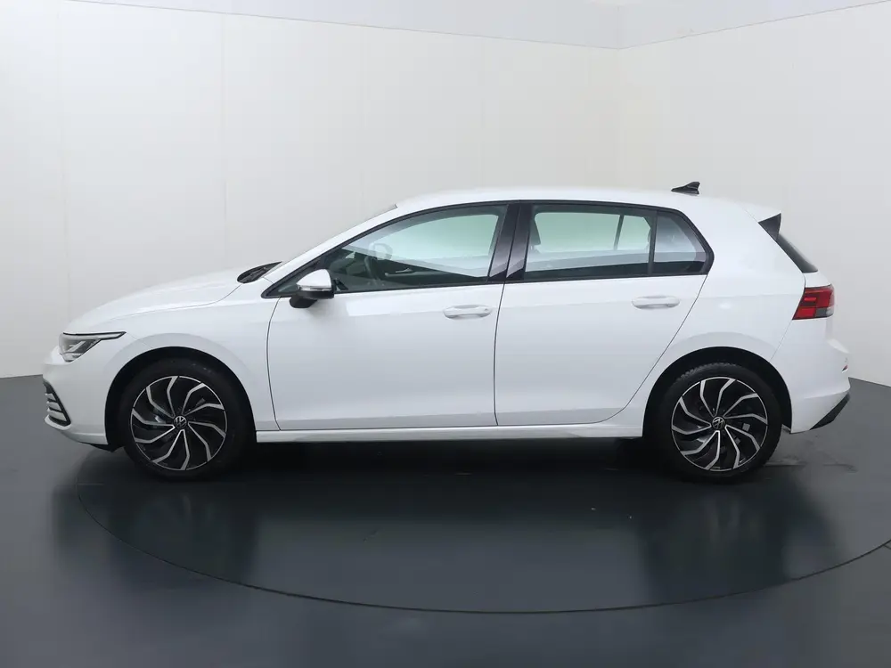Volkswagen Golf 1.5 TSI Life | 130 PK | Adaptive Cruise Cont uit 2020, foto 2