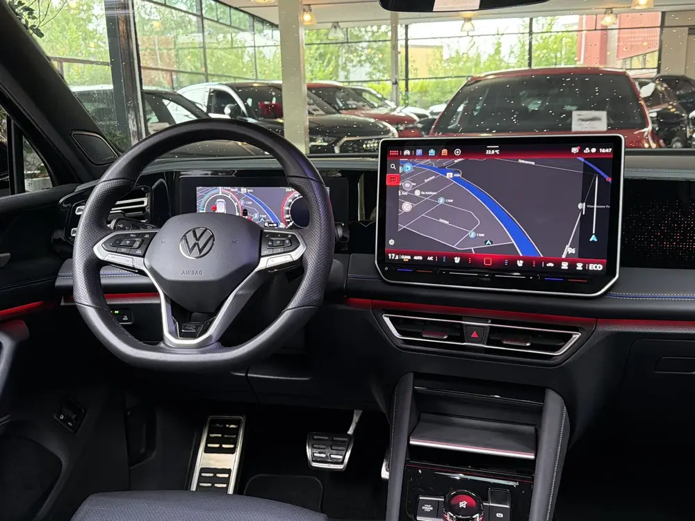 Volkswagen Tiguan 1.5 eHybrid 272PK DSG R-LINE SPORT LEDER/H uit 2025, foto 18