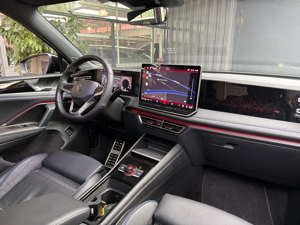 Volkswagen Tiguan 1.5 eHybrid 272PK DSG R-LINE SPORT LEDER/H uit 2025, foto 20