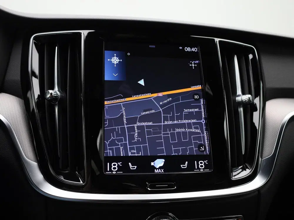 Volvo V60 2.0 T6 Recharge AWD R-Design uit 2021, foto 17