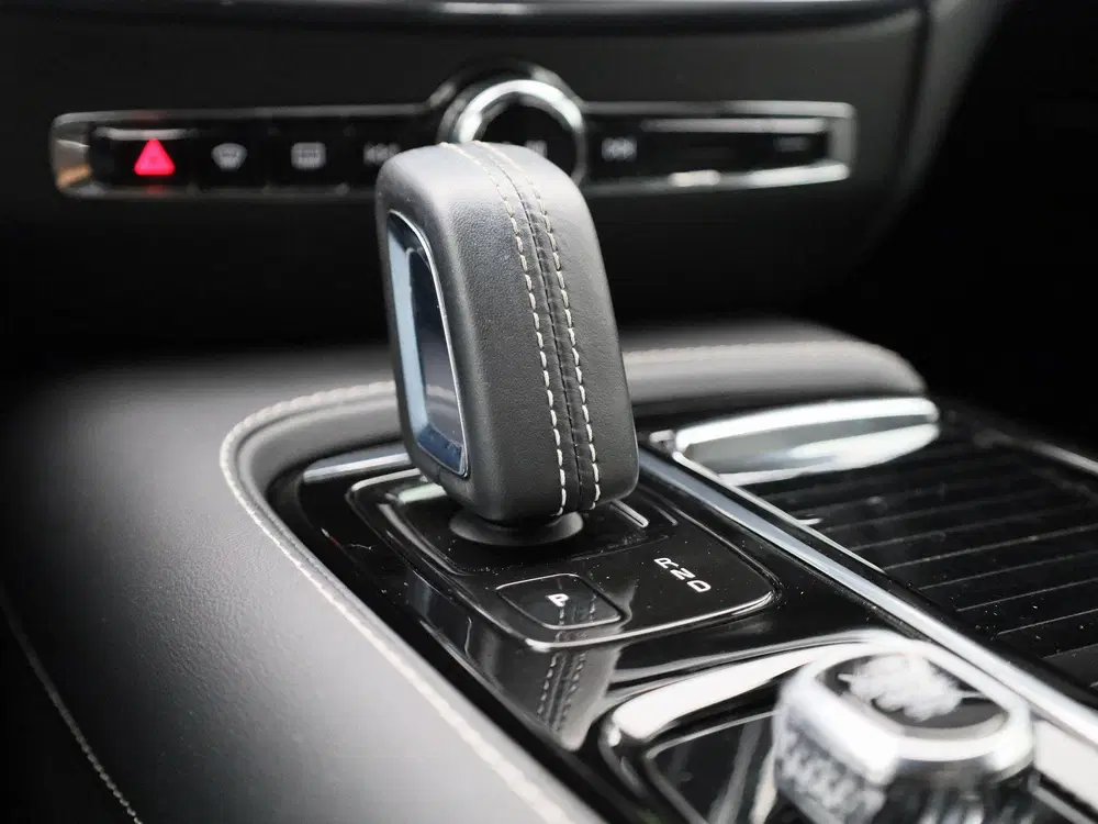 Volvo V60 2.0 T6 Recharge AWD R-Design uit 2021, foto 19