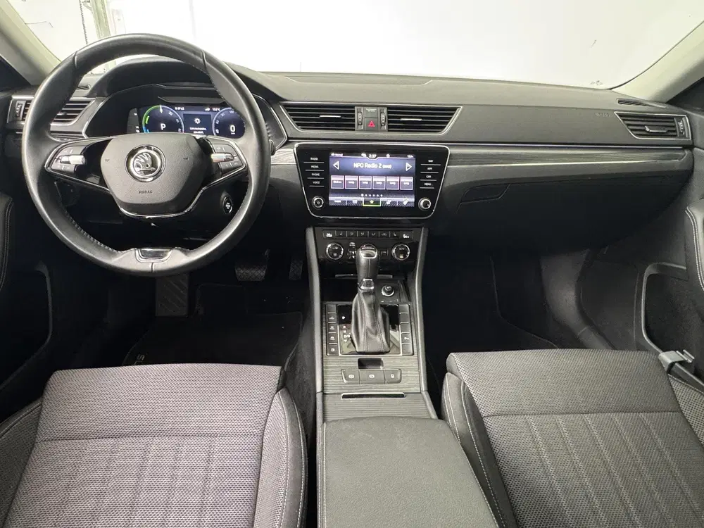 Skoda Superb 1.4 TSI iV Business Edition Plus uit 2022, foto 3