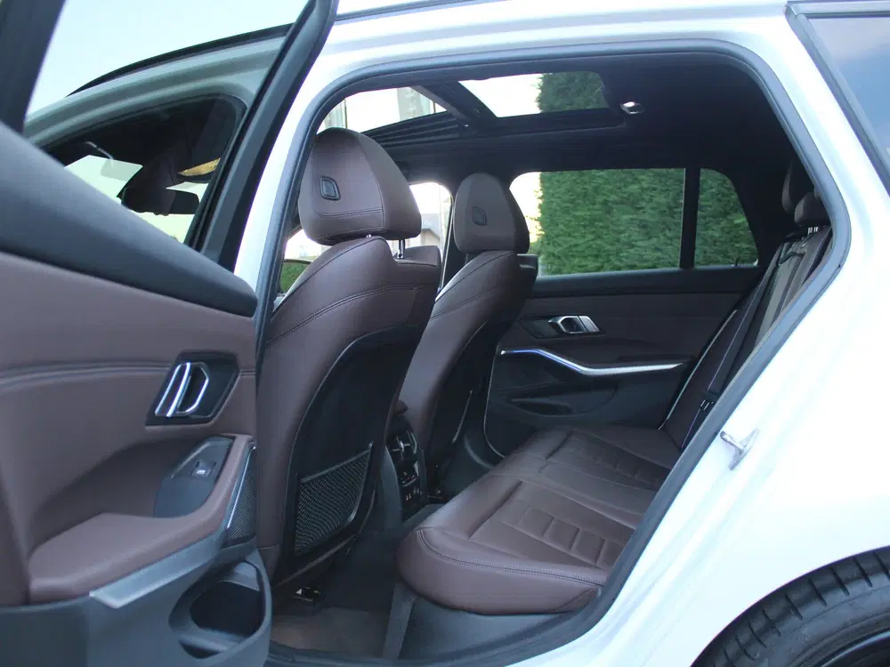 BMW 3-serie 3 Serie Touring 320i High Executive Ed. M uit 2020, foto 12