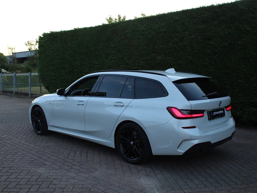 BMW 3-serie 3 Serie Touring 320i High Executive Ed. M uit 2020, foto 8
