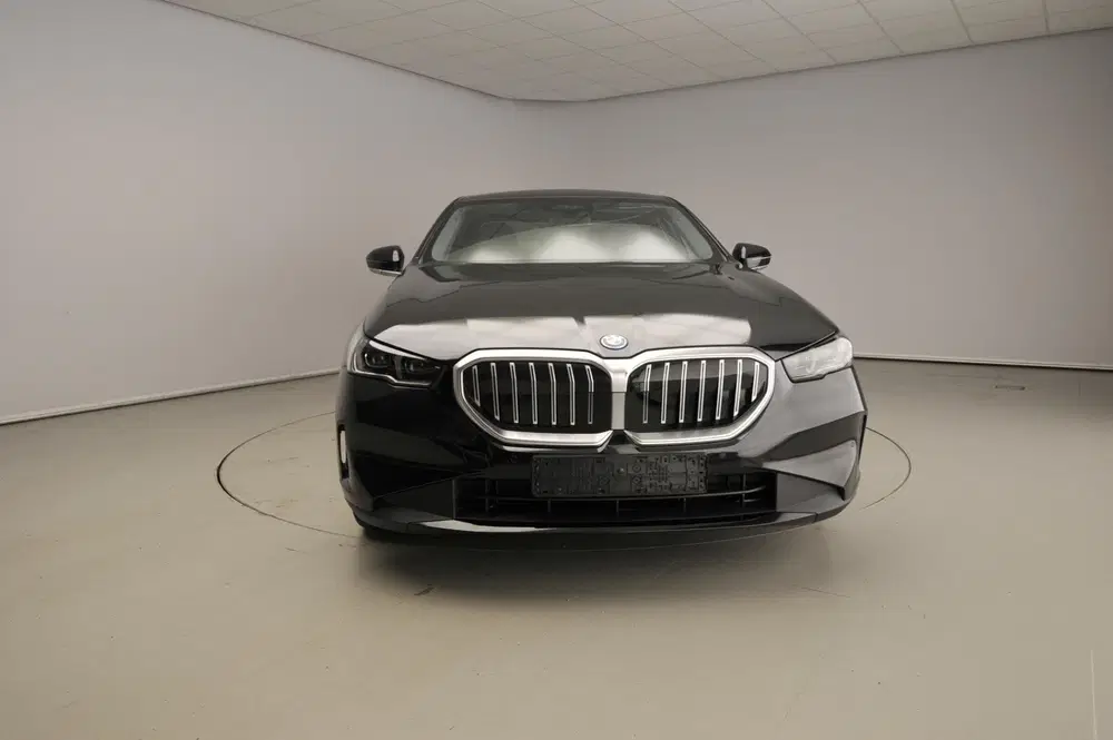 BMW 5-serie Sedan 530e uit 2026, foto 5