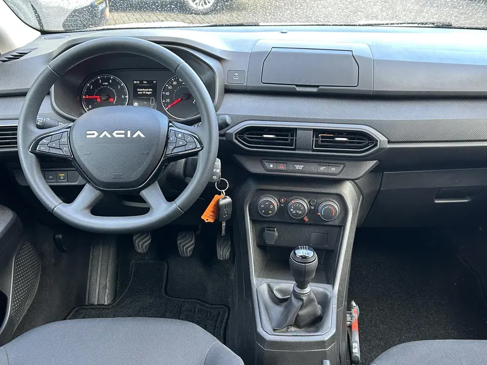 Dacia Jogger 1.0 TCe 100 ECO-G Essential 5p. uit 2024, foto 3