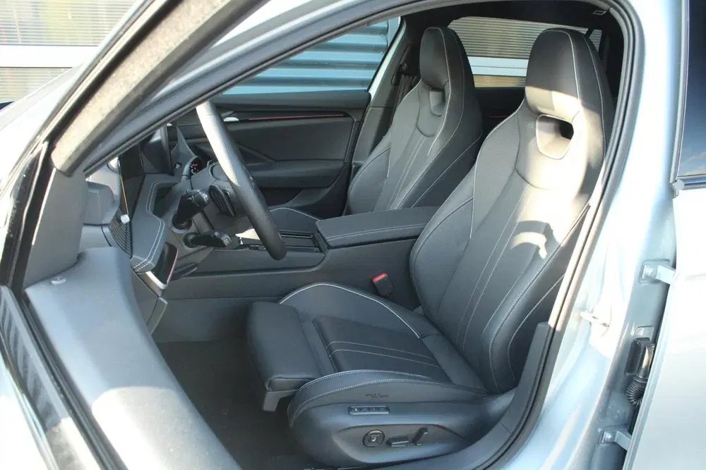 Skoda Superb 1.5 TSI 204pk PHEV Sportline Business uit 2026, foto 16