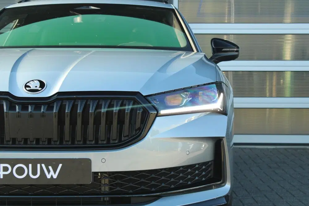 Skoda Superb 1.5 TSI 204pk PHEV Sportline Business uit 2026, foto 9