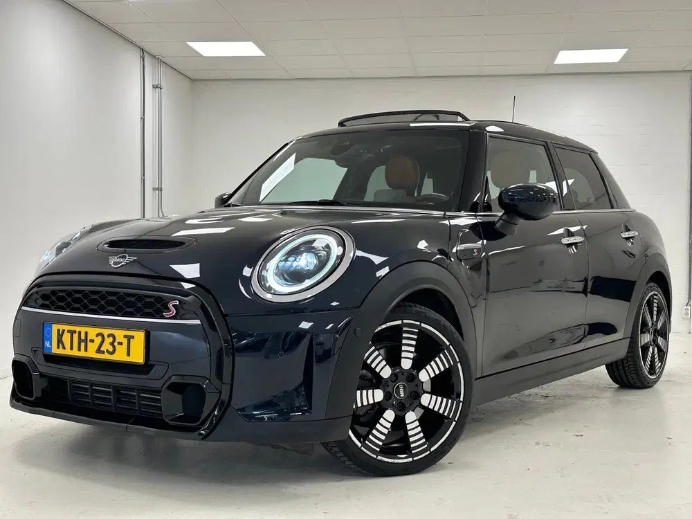 Mini Cooper S 2.0 Cooper S MINI Yours uit 2023