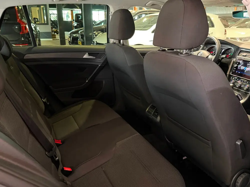 Volkswagen GOLF 1.5 TSI Comfortline Business Stoelverwarming uit 2019, foto 12