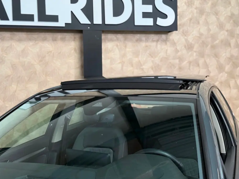 Volkswagen Golf 1.5 eHybrid Life Edition | Camera | Pano | S uit 2025, foto 4