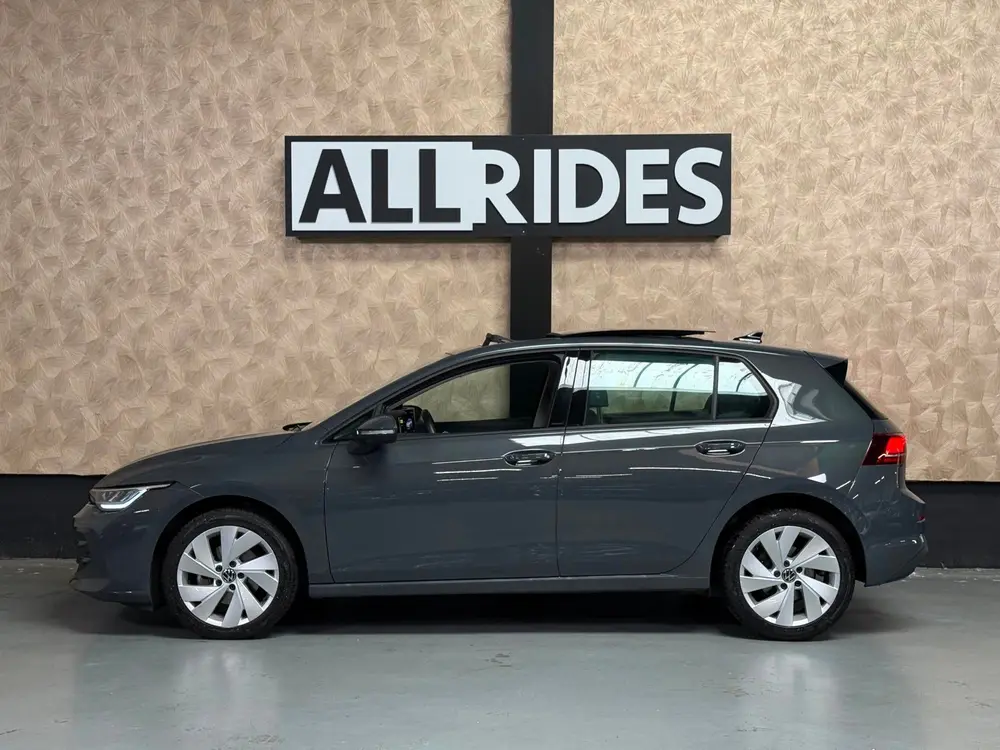 Volkswagen Golf 1.5 eHybrid Life Edition | Camera | Pano | S uit 2025, foto 6