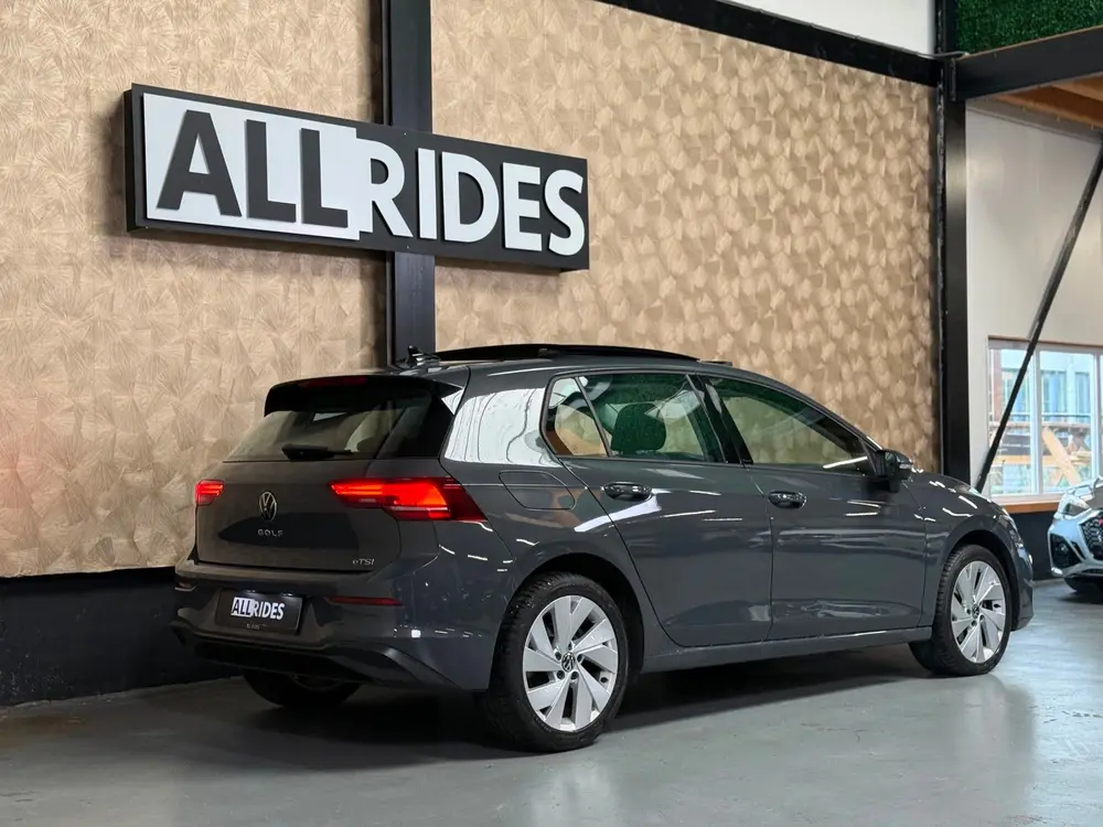 Volkswagen Golf 1.5 eHybrid Life Edition | Camera | Pano | S uit 2025, foto 8